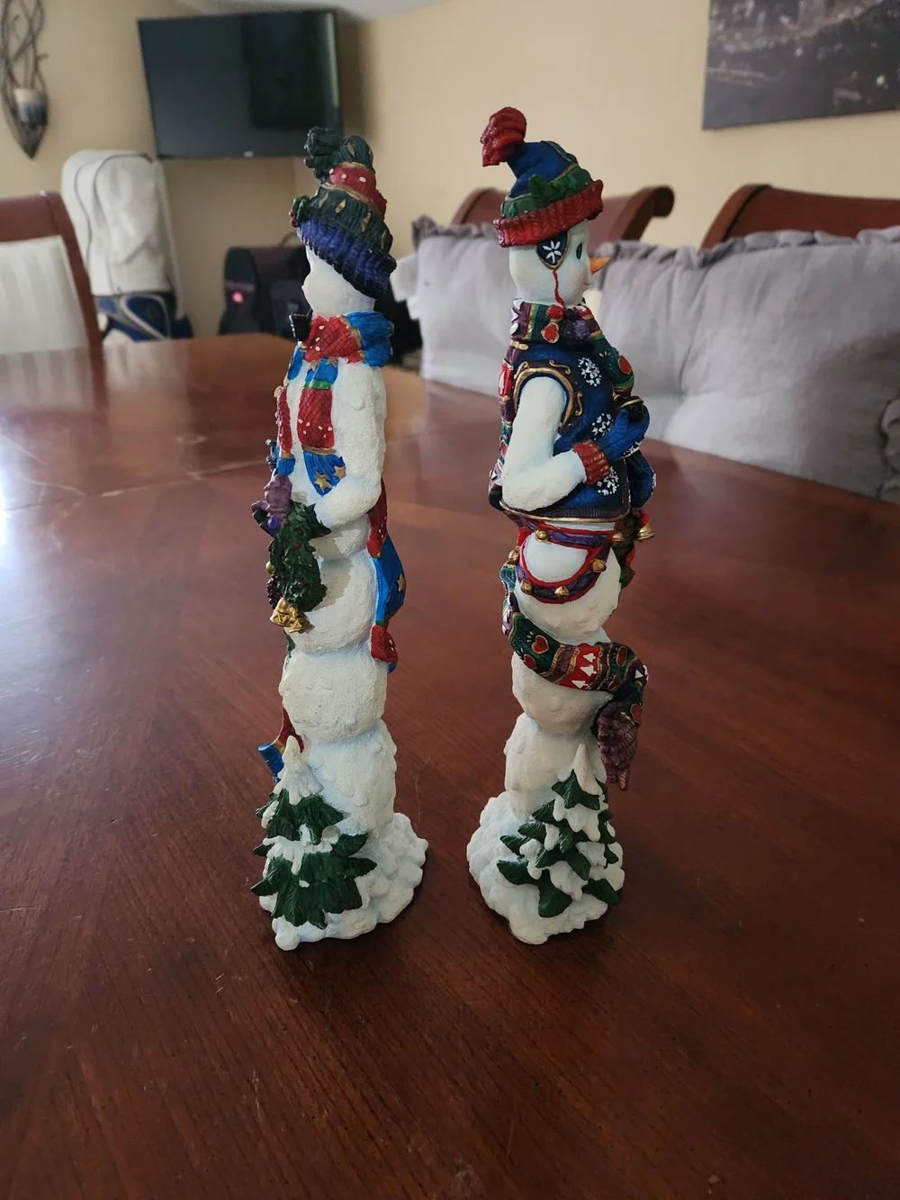 2000 Lenox 1ft Tall Multicolored Snowman Figurine Pair (Rabbit Missing Ear)